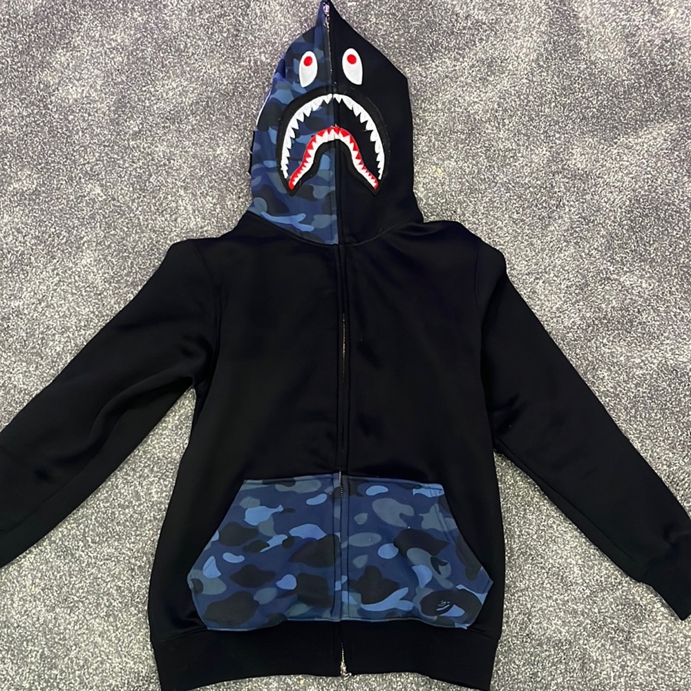 Bape Shark Camo Full Zip Up Hoodie              Size M